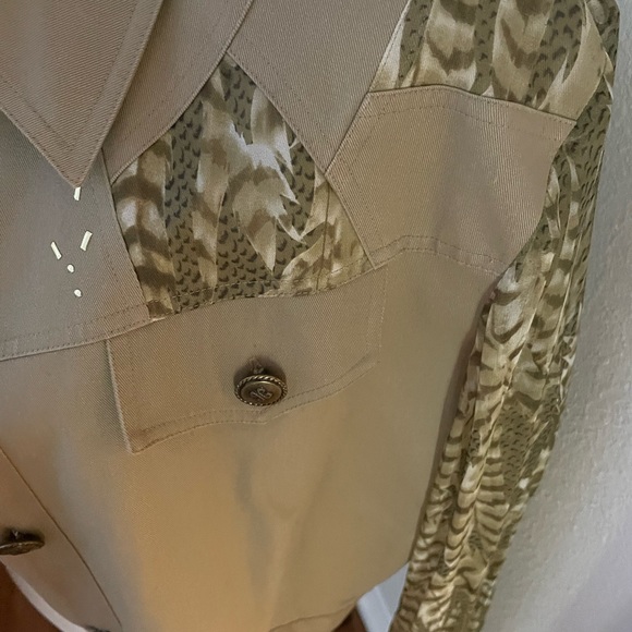 Boutique look jacket, high end unique beige/tan. - Picture 3 of 4